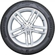 Bridgestone Blizzak LM005 215/65 R16 102H