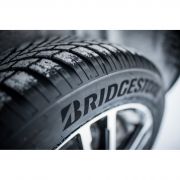 Bridgestone Blizzak LM005 215/65 R16 102H